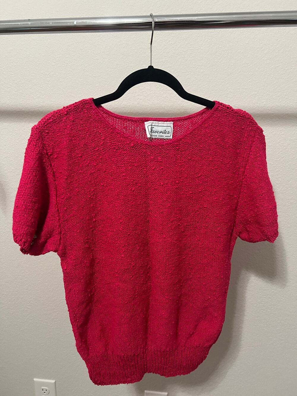 Vintage Hot Pink Favorites New York short sleeve sweater top